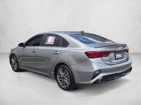 Used 2024 Kia Forte GT-Line w/ GT-Line Premium Package FWD image 7