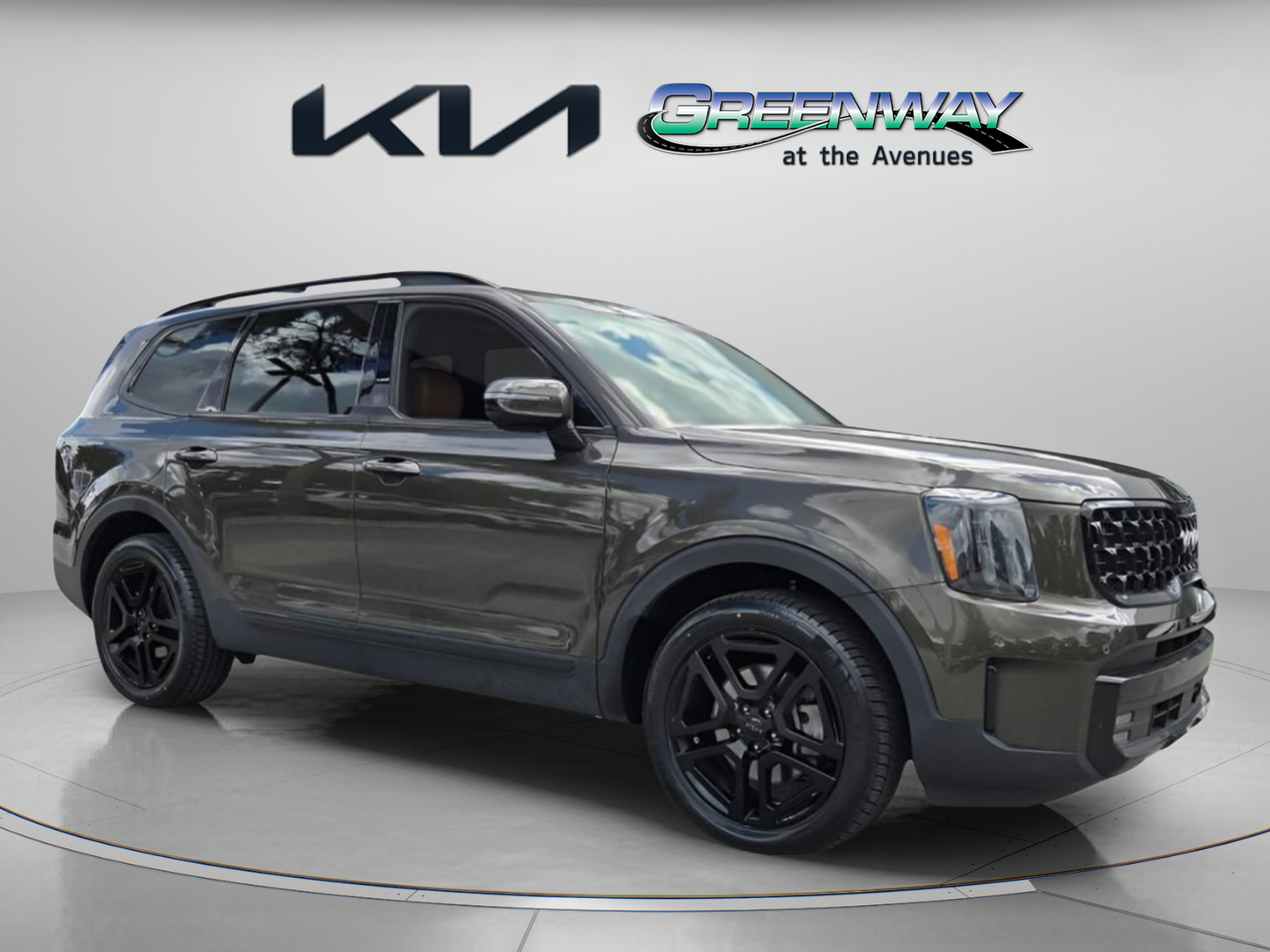 Used 2025 Kia Telluride SX X-Line AWD/4WD image 1