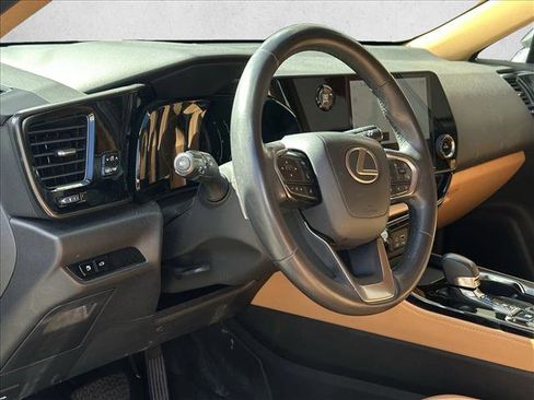 Used 2024 Lexus NX 250 FWD image 10