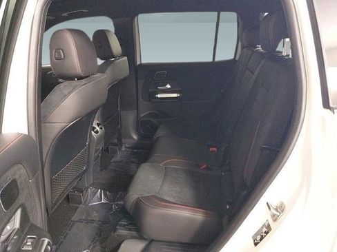 Used 2024 Mercedes-Benz GLB 250 image 18