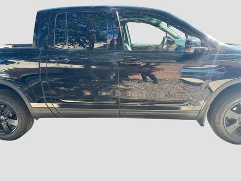 Used 2020 Honda Ridgeline Black Edition image 8