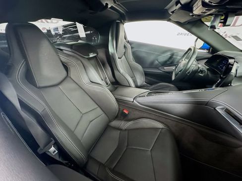 Used 2023 Chevrolet Corvette Stingray Coupe w/ Z51 Performance Package RWD image 29