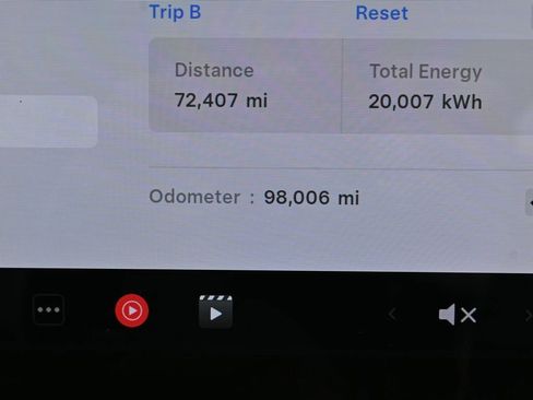 Used 2018 Tesla Model 3 Long Range image 28