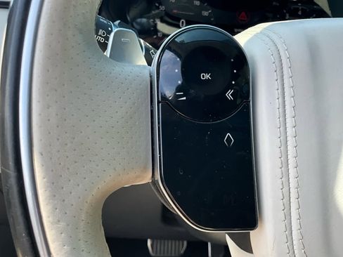 Used 2019 Land Rover Range Rover Velar R-Dynamic SE AWD/4WD image 20