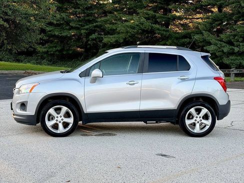 Used 2016 Chevrolet Trax LTZ AWD/4WD image 5