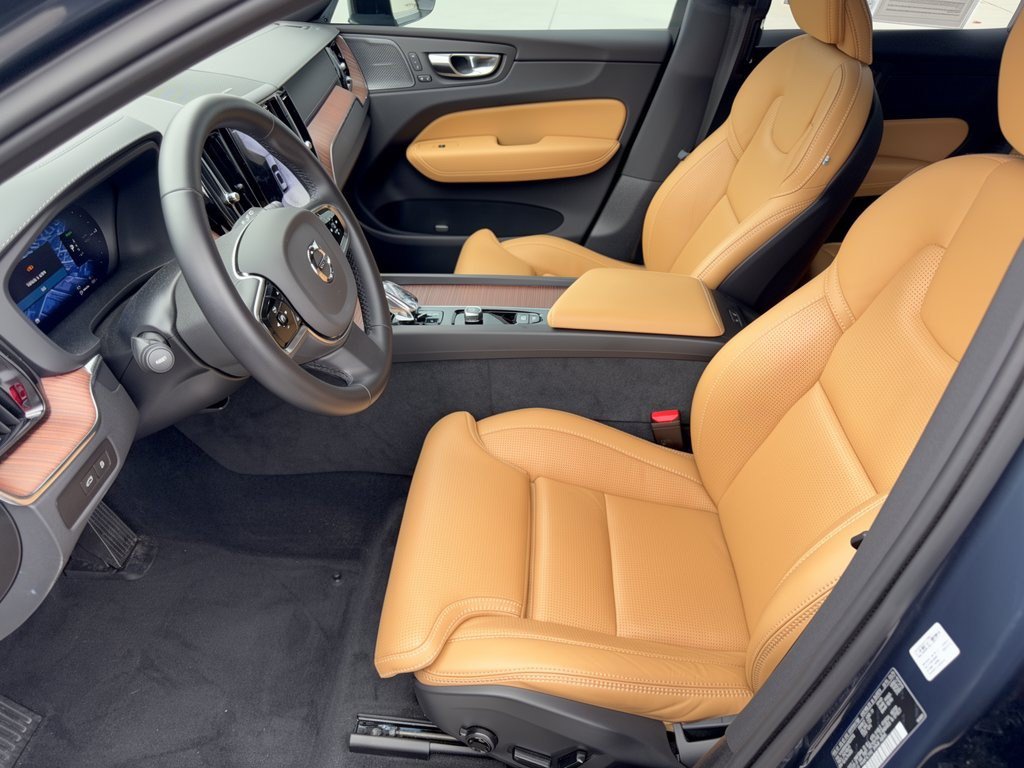 Certified 2024 Volvo XC60 T8 Ultimate w/ Protection Package Premier AWD/4WD image 5
