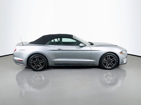 Used 2021 Ford Mustang Premium image 4