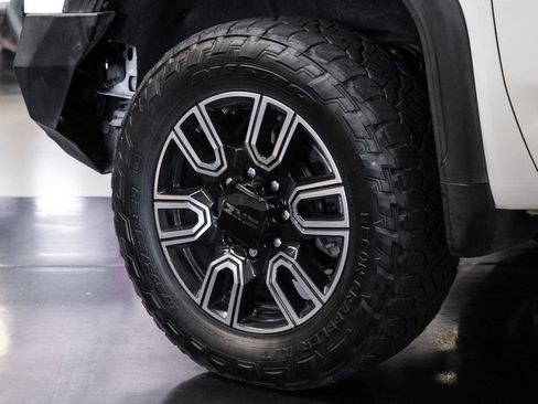 Used 2020 GMC Sierra 2500 AT4 w/ AT4 Premium Package AWD/4WD image 55