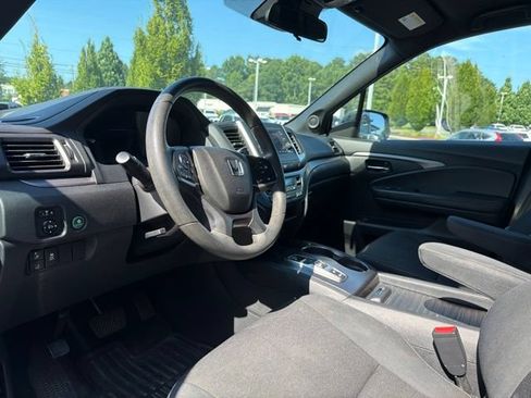 Used 2019 Honda Passport Sport image 12