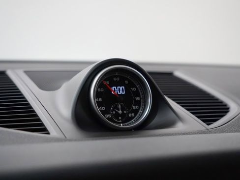 Used 2018 Porsche Macan Sport Edition image 28