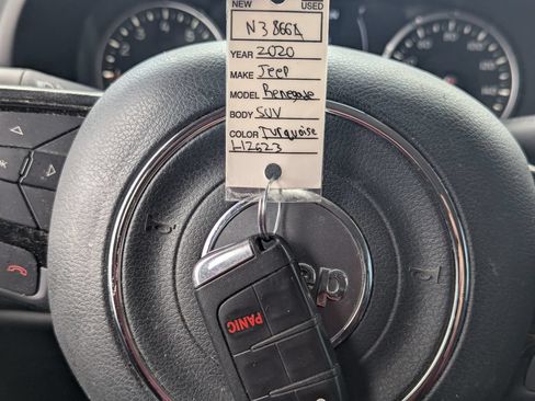 Used 2020 Jeep Renegade Altitude FWD image 16