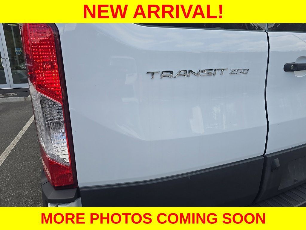 Used 2025 Ford Transit 250 Low Roof w/ Exterior Upgrade Package RWD image 12