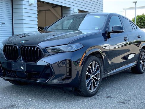 Used 2024 BMW X6 xDrive40i w/ Premium Package AWD/4WD image 1