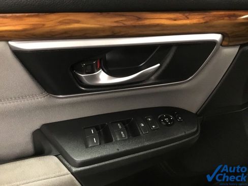 Used 2018 Honda CR-V EX image 16