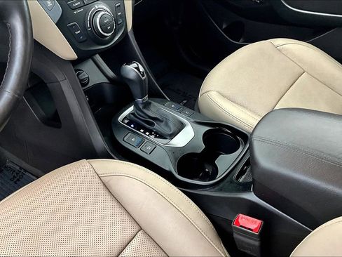 Used 2017 Hyundai Santa Fe Sport image 17