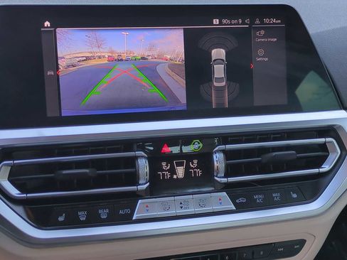 Certified 2022 BMW 330i xDrive Sedan w/ Premium Package 2 image 31