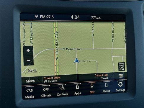 Used 2023 Jeep Cherokee Altitude Lux w/ Lux Elite Package image 16