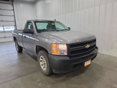 Used 2009 Chevrolet Silverado 1500 W/T AWD/4WD image 2