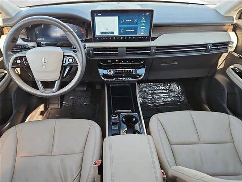 Used 2023 Lincoln Corsair Reserve w/ Equipment Group 201A image 16