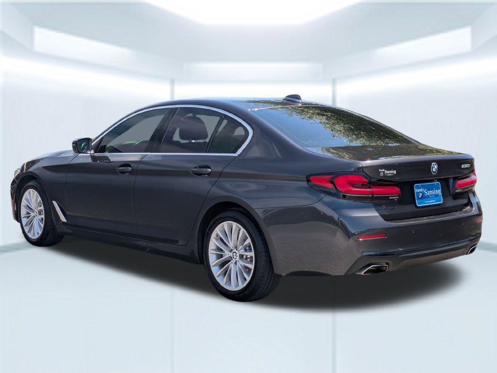 Used 2023 BMW 530i w/ Premium Package RWD image 3