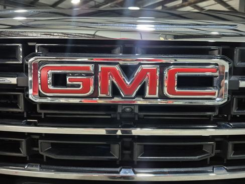 Certified 2024 GMC Acadia Elevation image 32