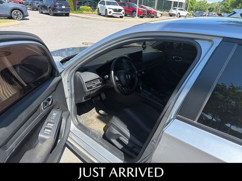 Used 2024 Honda Civic Sport image 9