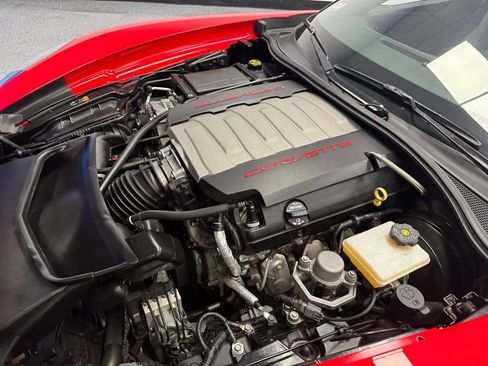 Used 2019 Chevrolet Corvette Stingray Coupe w/ 1LT RWD image 22