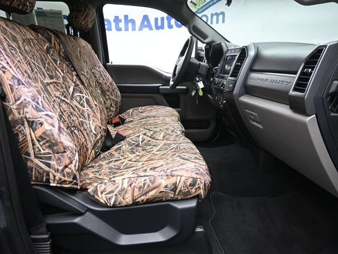 Used 2020 Ford F350 XLT w/ XLT Premium Package AWD/4WD image 9