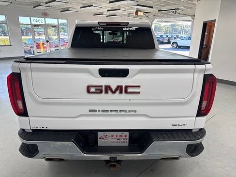 Used 2021 GMC Sierra 1500 SLT w/ SLT Premium Package AWD/4WD image 11