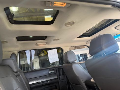 Used 2017 Ford Flex SEL w/ Equipment Group 202A FWD image 14