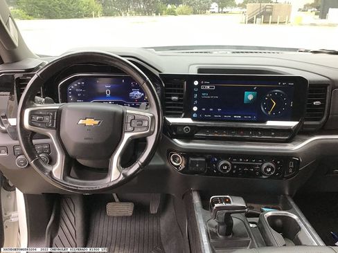 Used 2022 Chevrolet Silverado 1500 LTZ AWD/4WD image 9