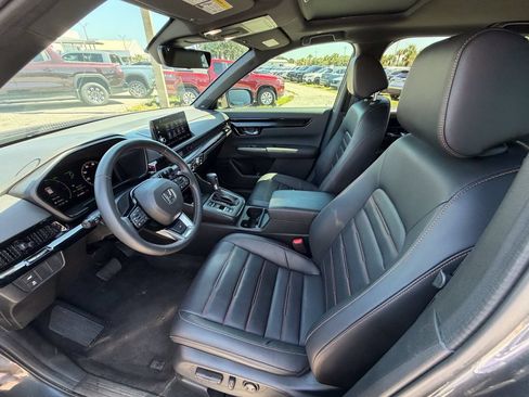 Used 2025 Honda CR-V Sport Touring image 17
