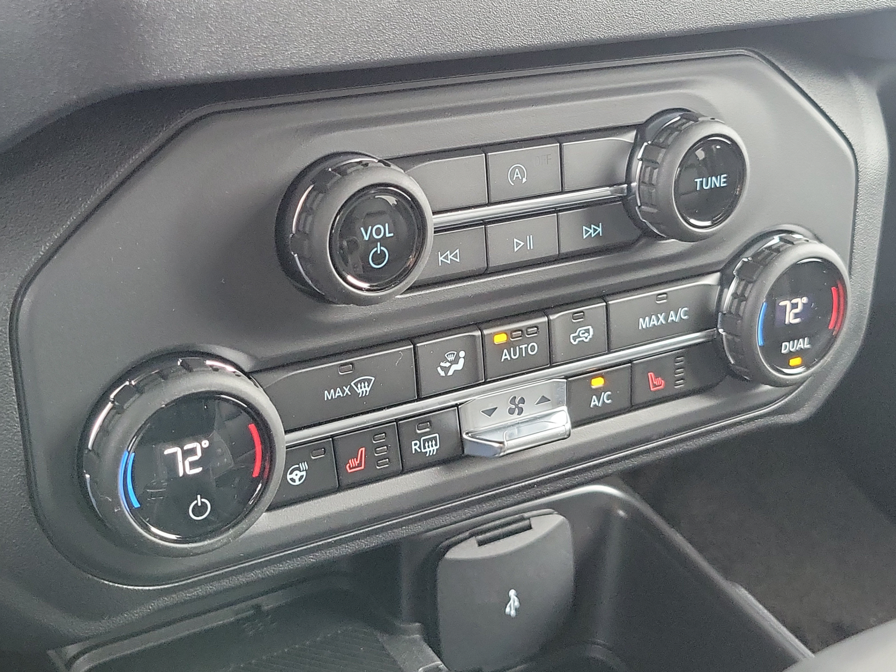 Used 2026 Ford Bronco Outer Banks AWD/4WD image 24