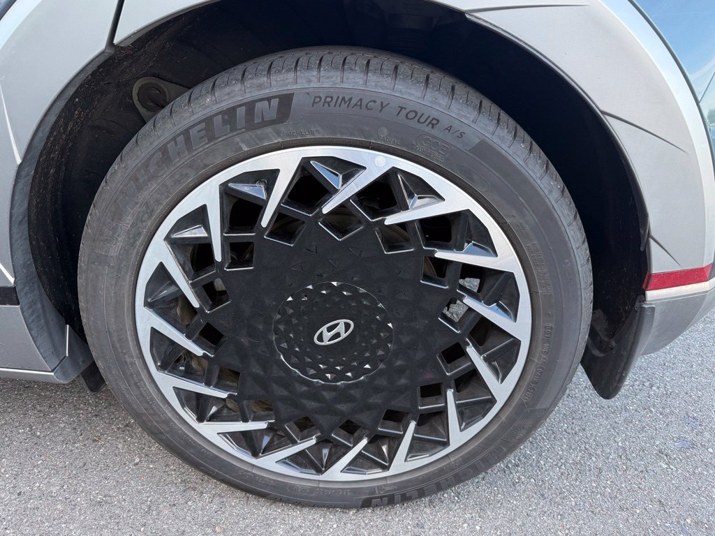 Certified 2024 Hyundai Ioniq 5 Limited AWD/4WD image 18