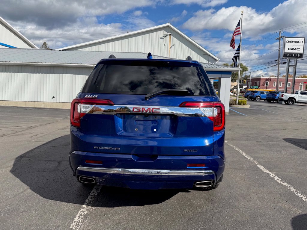 Used 2023 GMC Acadia Denali AWD/4WD image 6