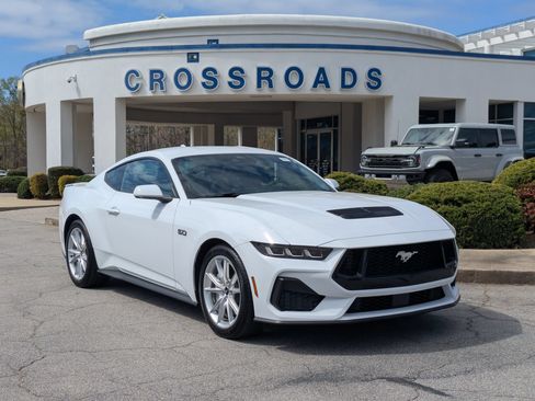 Certified 2025 Ford Mustang GT Premium RWD image 1