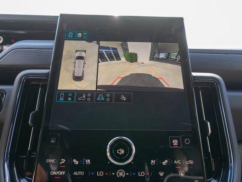 New 2026 GMC Yukon XL AT4 Ultimate AWD/4WD image 29