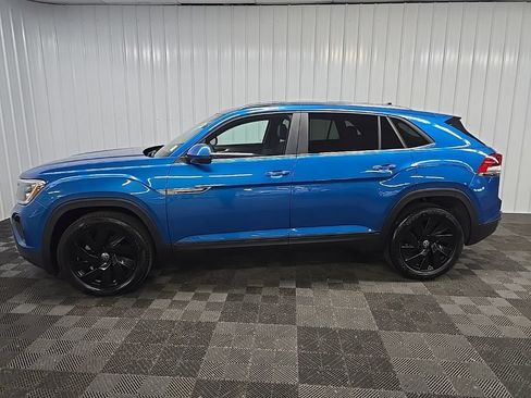 Used 2024 Volkswagen Atlas Cross Sport SE w/ Panoramic Sunroof Package AWD/4WD image 5