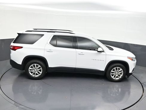 Used 2021 Chevrolet Traverse LT FWD image 21