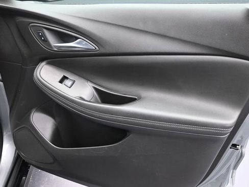 Used 2024 Buick Encore GX Sport Touring image 31