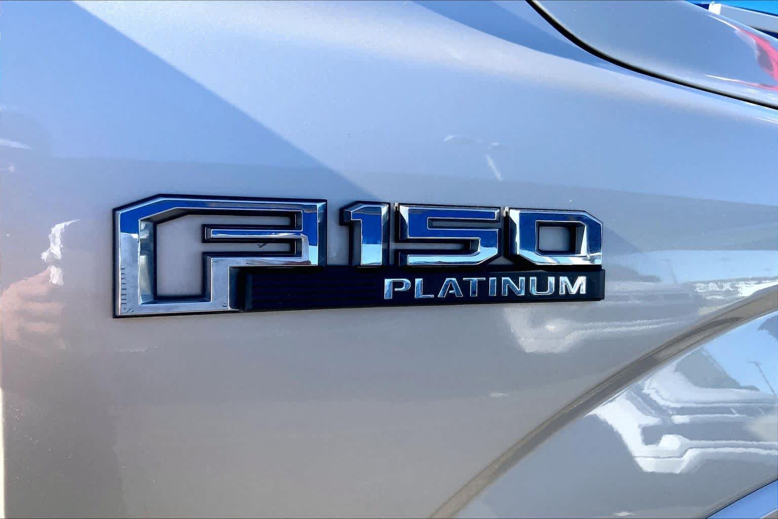 Used 2017 Ford F150 Platinum w/ Equipment Group 701A Luxury AWD/4WD image 10