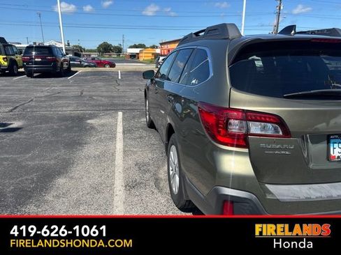 Used 2018 Subaru Outback 2.5i Premium AWD/4WD image 4