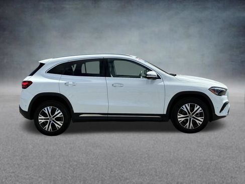 Used 2025 Mercedes-Benz GLA 250 4MATIC image 6