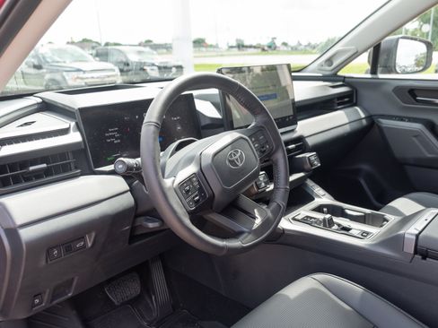 Used 2026 Toyota RAV4 Limited AWD/4WD image 10