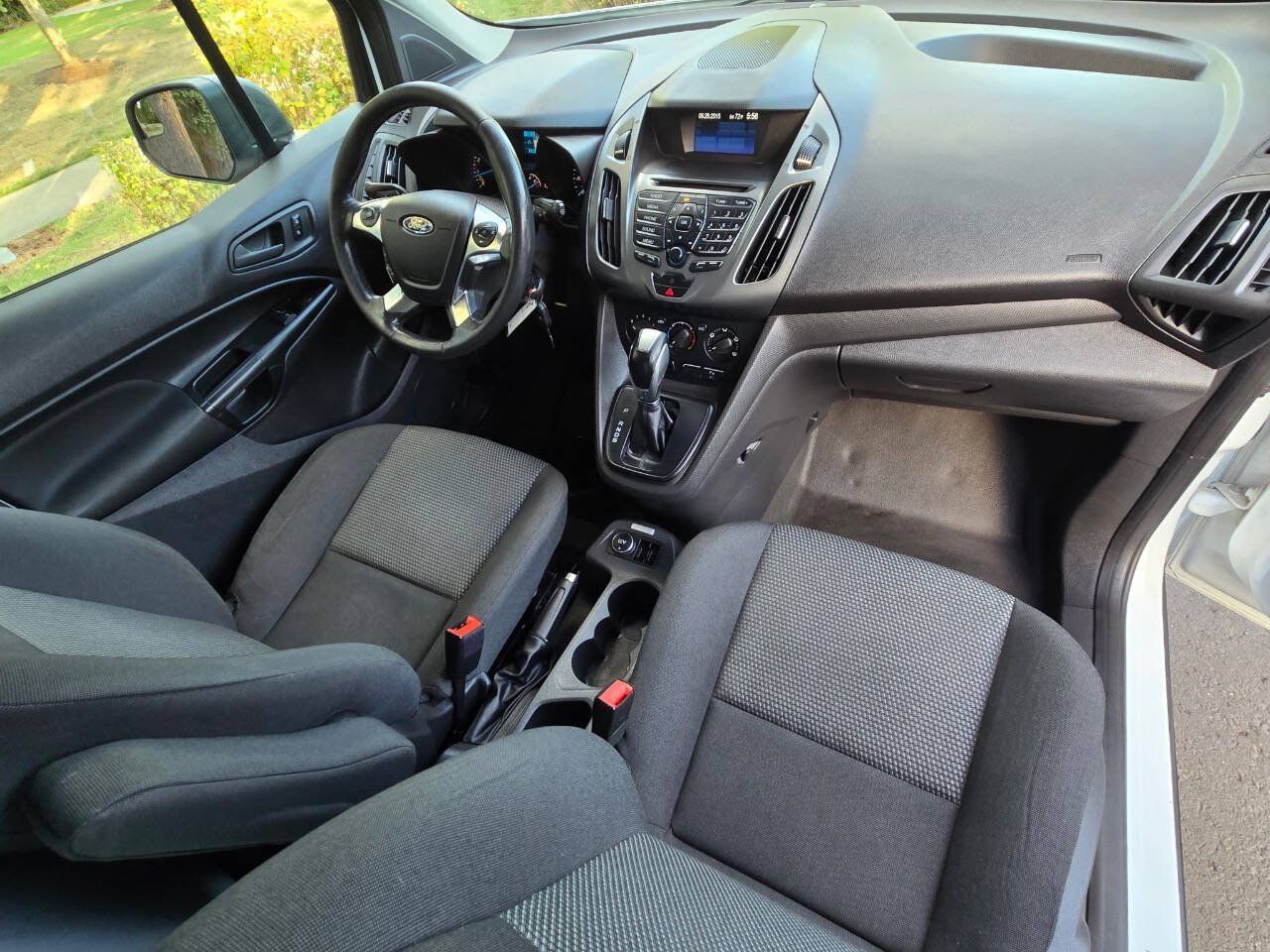 Used 2016 Ford Transit Connect XL FWD image 2