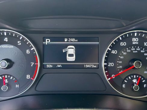 Used 2024 Kia Forte GT-Line FWD image 2