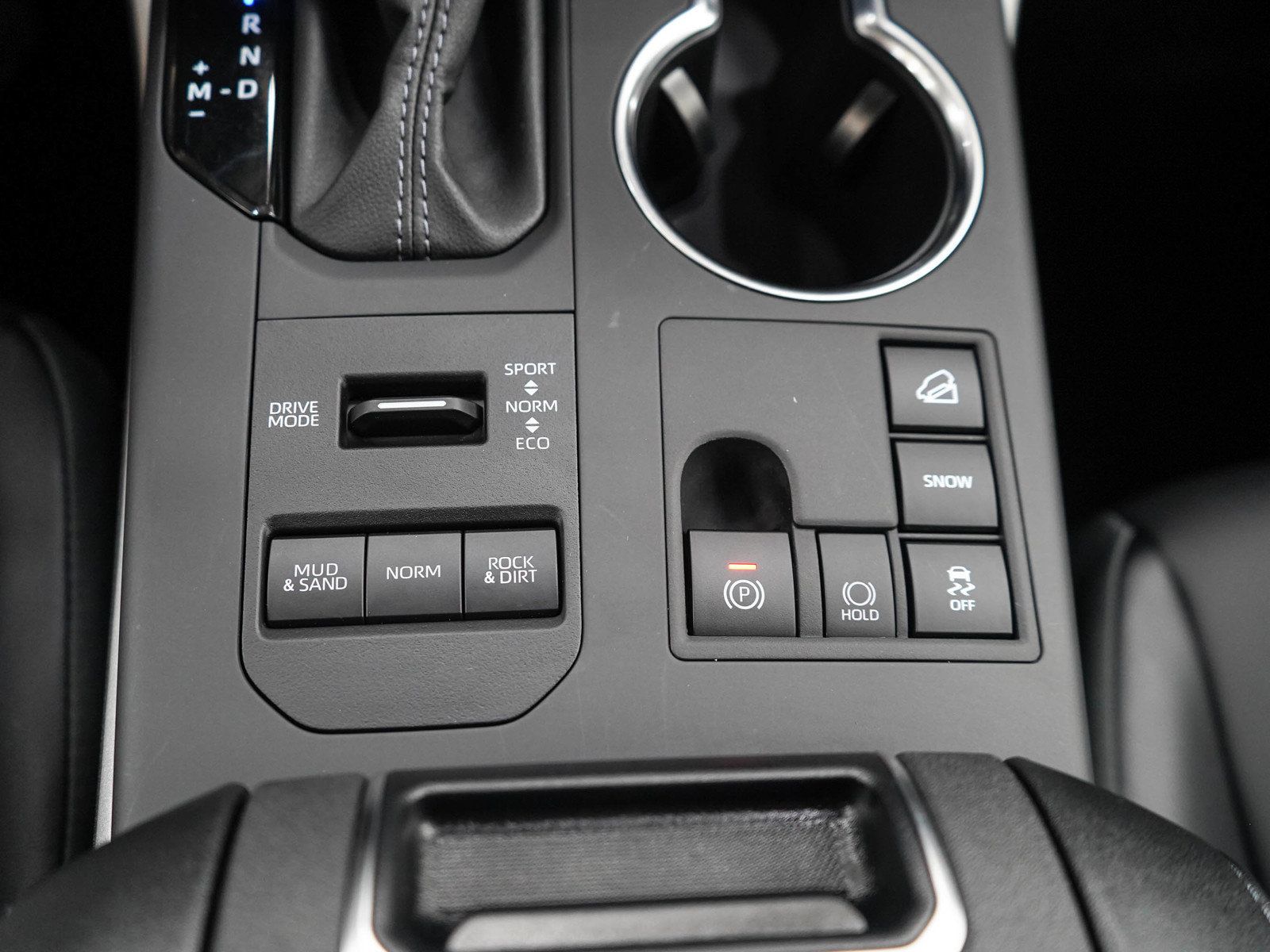 Used 2025 Toyota Highlander XLE AWD/4WD image 24