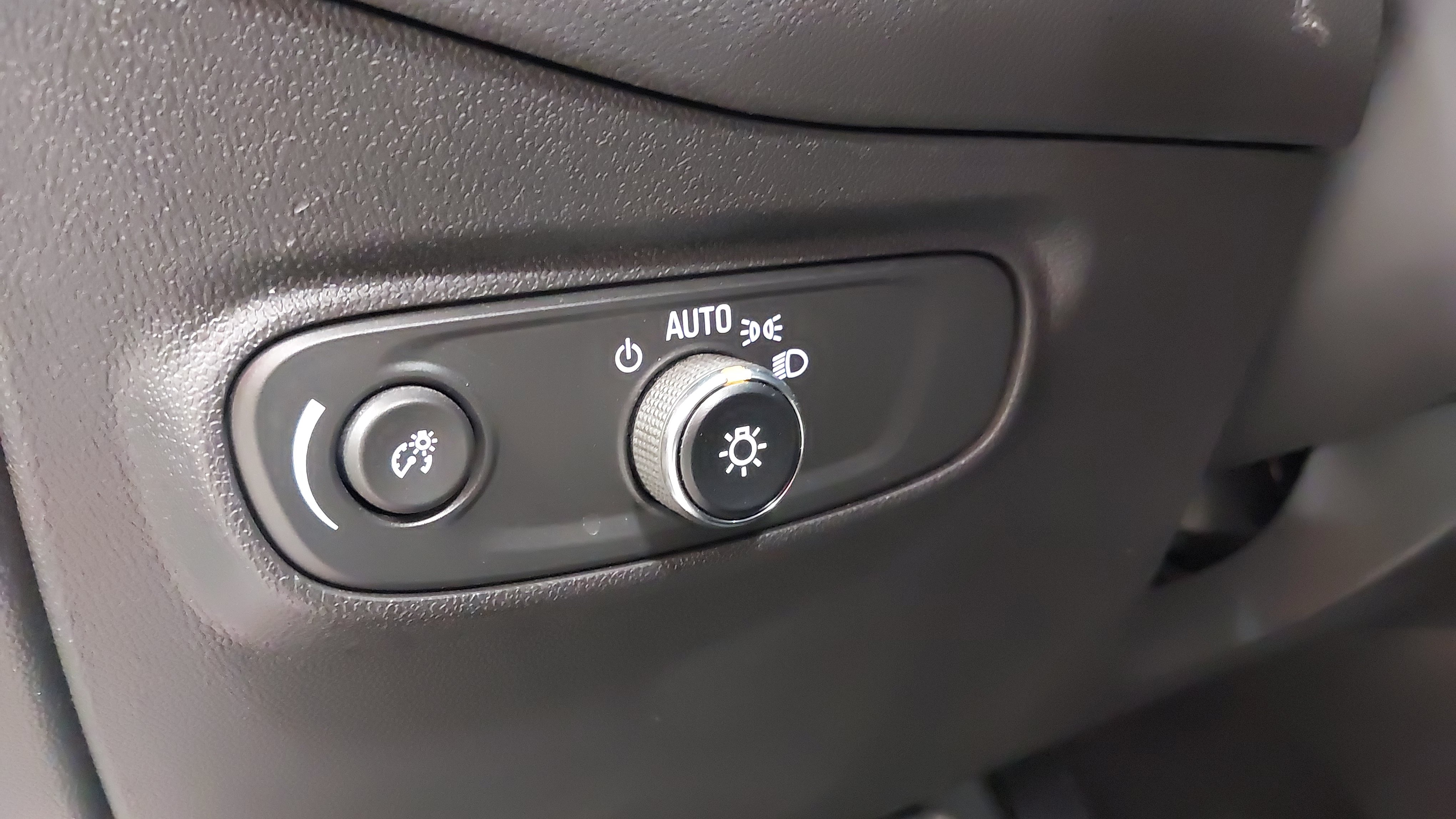 Certified 2024 Chevrolet Equinox LT AWD/4WD image 23