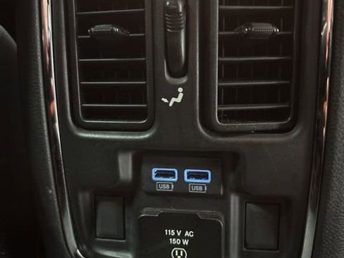 Used 2019 Jeep Grand Cherokee Limited AWD/4WD image 9
