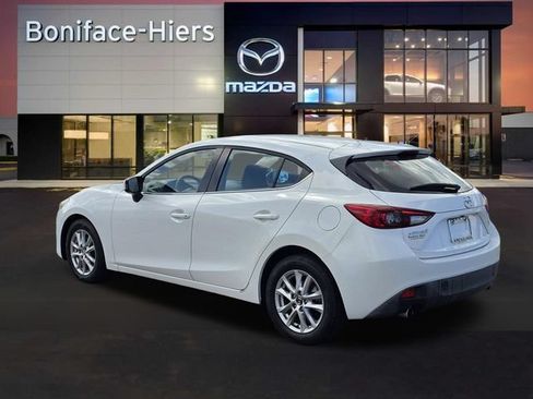 Used 2016 MAZDA MAZDA3 i Sport w/ Preferred Equipment Package FWD image 3